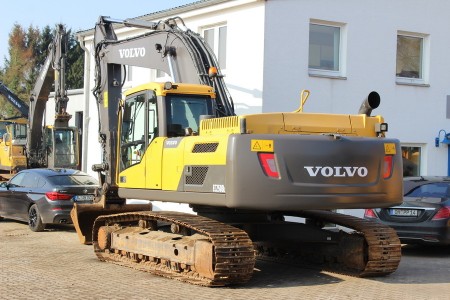 Volvo ec 250 dl