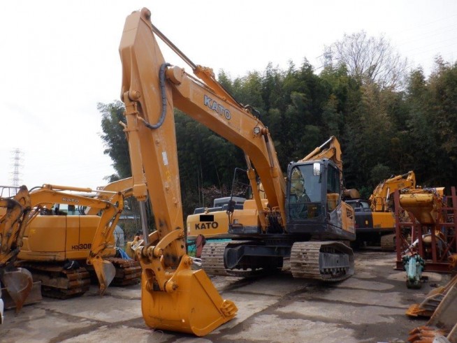 Kato Works Hydraulic excavator HD820-7 1/50 miniature Yellow
